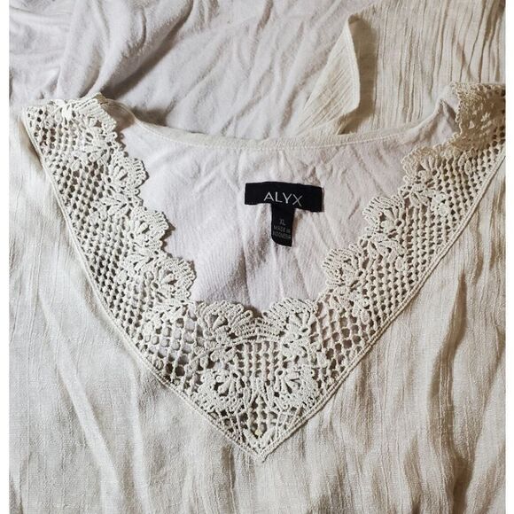 Alyx Womens Tank Top XL Beige Poncho Overlay Crochet Neckline Short Sleeve - Picture 4 of 5